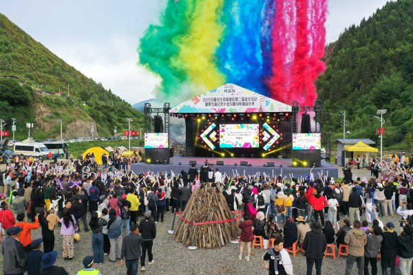 聚富配资 音乐与徒步巧妙搭配 四川小金深化“文旅+生态”融合发展